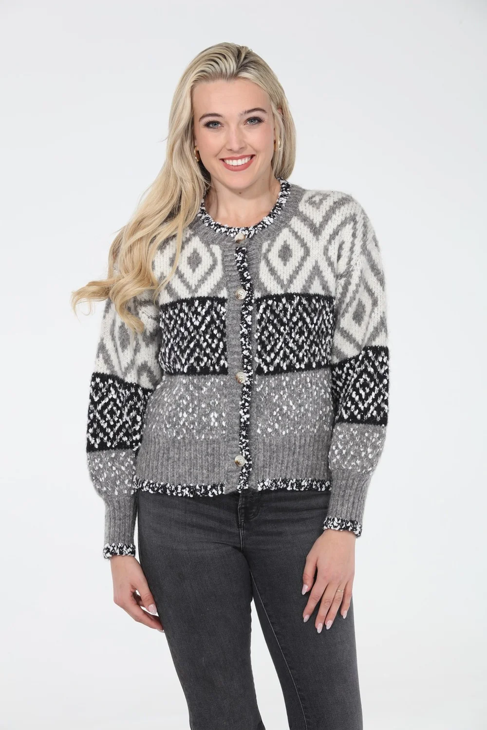 ジャケット・アウター archive Roshell feathered knit poncho Mohair Love Poncho Kit | DIY Knitting – Kanju Interiors